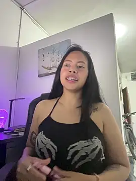 CarolinaRaven online show from February 12, 2026, 4:18 am