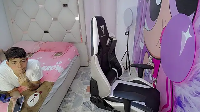 Maxwell boys online show from February 21, 2026, 3:07 am