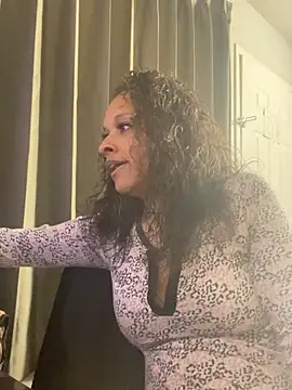 icanbeyourplaytoy online show from January 18, 2026, 6:17 am