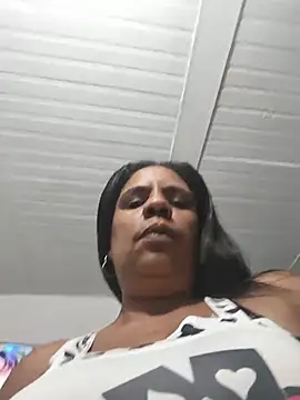 Snapshot of Zeyllyjhonson chatting on May 29, 2026, 9:57 pm Zeyllyjhonson online show from May 29, 2026, 9:57 pm
