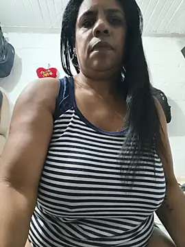 Snapshot of Zeyllyjhonson chatting on May 30, 2026, 12:02 pm Zeyllyjhonson online show from May 30, 2026, 12:02 pm