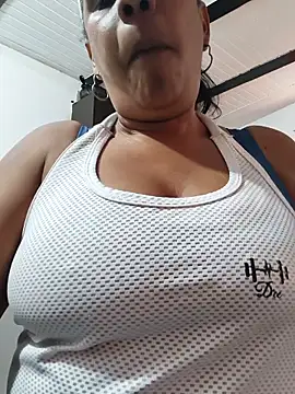 Snapshot of Zeyllyjhonson chatting on June 8, 2026, 3:12 pm Zeyllyjhonson online show from June 8, 2026, 3:12 pm