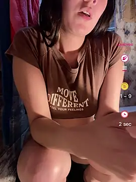 Raven  5 online show from May 31, 2026, 1:58 am