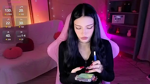 Kelly  Bunny online show from April 22, 2026, 5:54 am