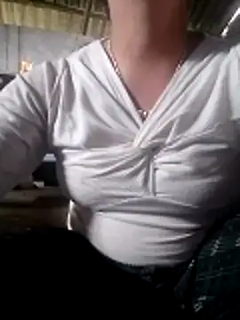 Gummiesu online show from April 18, 2026, 7:34 am