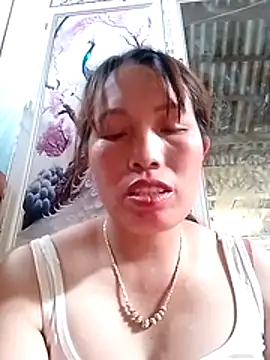 Gummiesu online show from April 21, 2026, 5:03 am