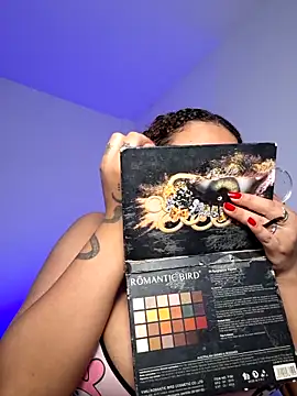 curly girl 31 online show from March 29, 2026, 8:20 pm