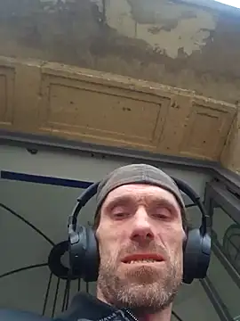 BlnAktivGay online show from April 16, 2026, 9:54 am