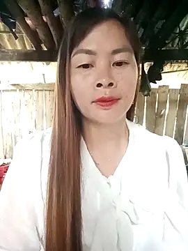 Bling sexy online show from April 19, 2026, 2:22 am