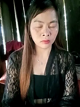 Bling sexy online show from April 20, 2026, 11:17 pm