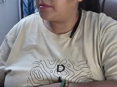 Snapshot of GaggingGirl_ chatting on June 22, 2026, 6:49 pm GaggingGirl online show from June 22, 2026, 6:49 pm