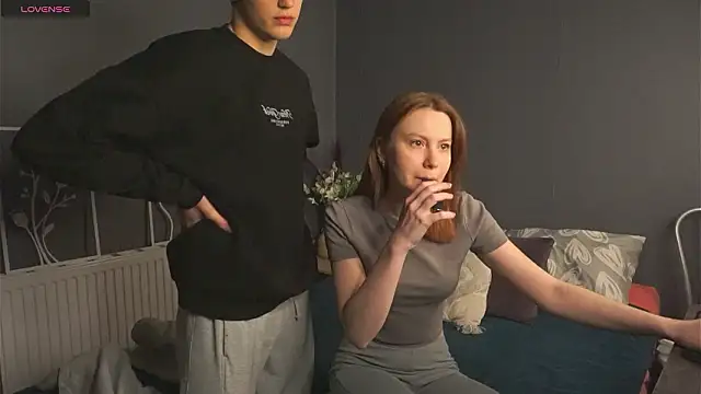 Lola Raivis  online show from March 6, 2026, 7:43 pm