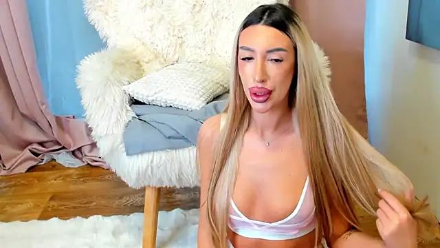 LunaVibes  online show from February 20, 2026, 5:59 am