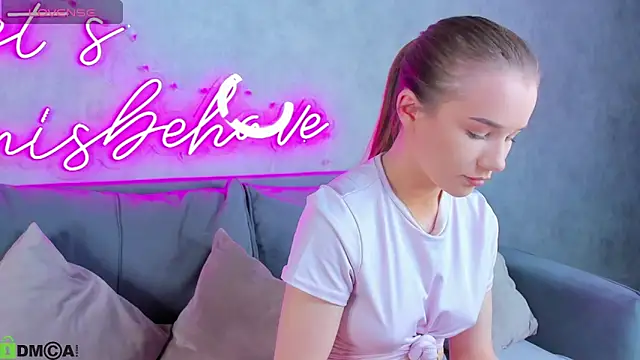 Snapshot of Nicole_Vasquez chatting on March 4, 2026, 9:26 am Nicole Vasquez online show from March 4, 2026, 9:26 am