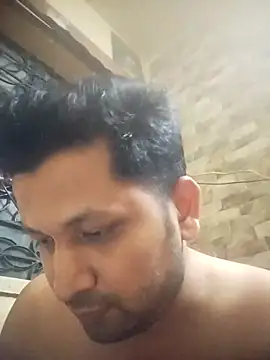 Pravin9562 online show from February 1, 2026, 7:23 pm