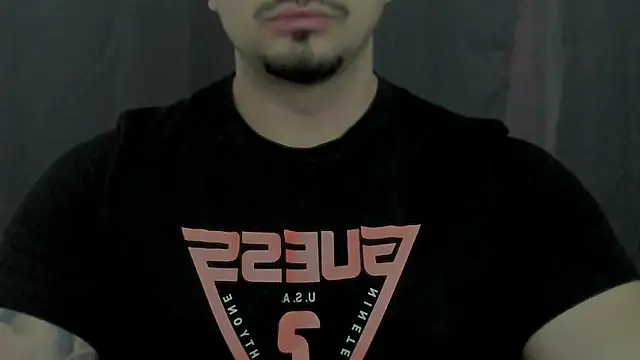 Snapshot of TONYWILSONN chatting on April 26, 2026, 7:17 am TONYWILSONN online show from April 26, 2026, 7:17 am