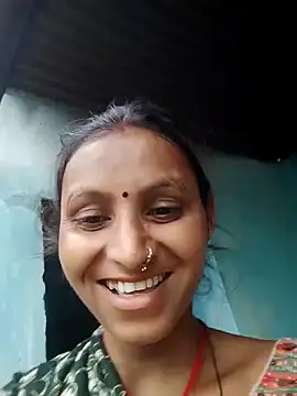 Snapshot of Juli_rathore chatting on July 22, 2026, 1:41 am Juli rathore online show from July 22, 2026, 1:41 am
