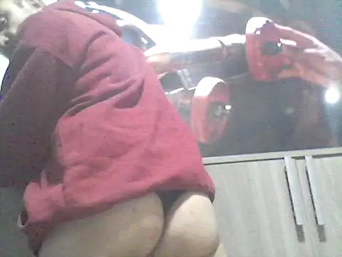 gato rafaelzn36 online show from May 15, 2026, 9:22 pm