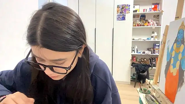 SaintMari online show from April 12, 2026, 2:11 pm