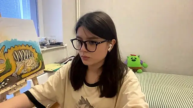 SaintMari online show from July 19, 2026, 2:21 pm