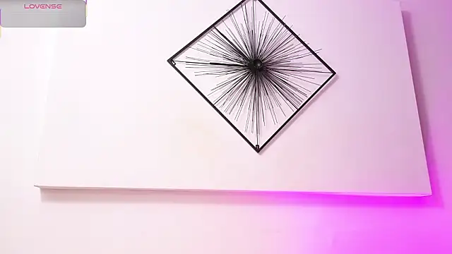 Snapshot of Rosse_Baker_ chatting on March 19, 2026, 12:20 pm Rosse Baker online show from March 19, 2026, 12:20 pm