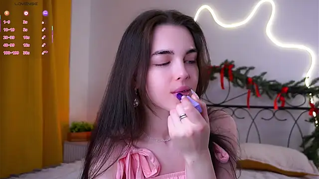 MirnaTellado online show from February 21, 2026, 7:04 pm