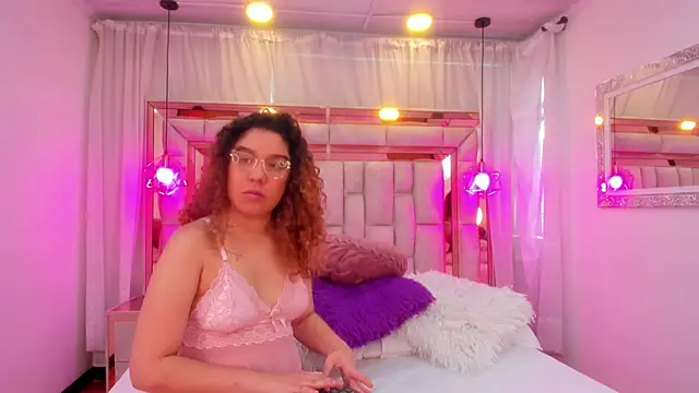 Snapshot of AllisonAdams_ chatting on March 29, 2026, 11:54 am AllisonAdams online show from March 29, 2026, 11:54 am
