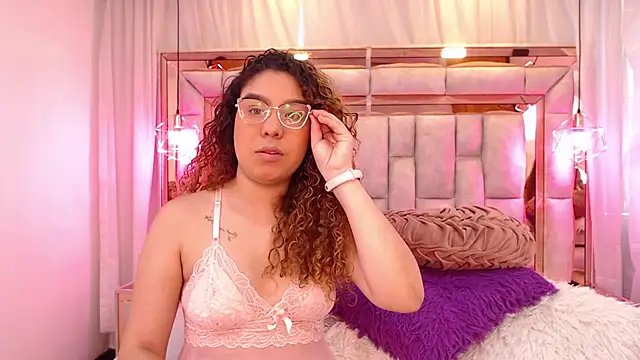 Snapshot of AllisonAdams_ chatting on April 10, 2026, 11:59 am AllisonAdams online show from April 10, 2026, 11:59 am