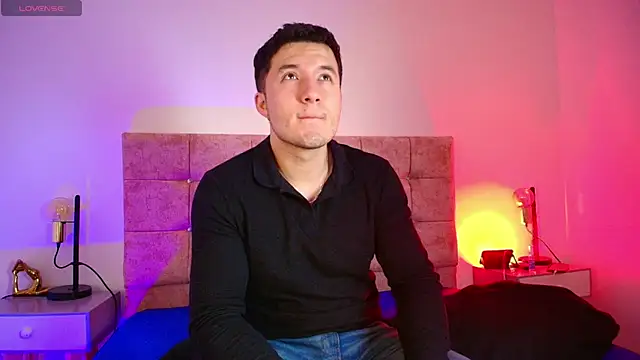 Alexander Connor online show from February 19, 2026, 12:23 pm