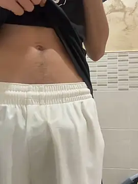 piccolo2002 online show from March 7, 2026, 9:28 am