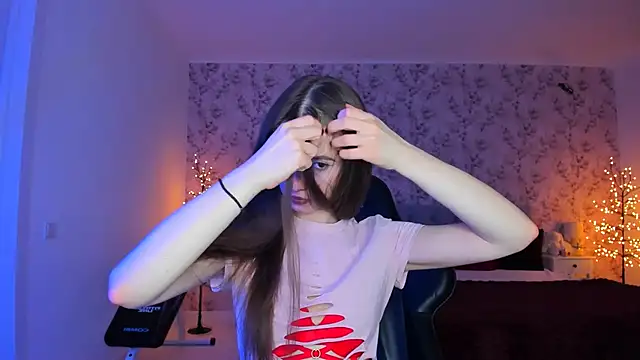 Hot Molly5 online show from April 11, 2026, 6:45 pm