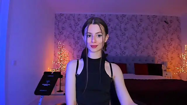 Hot Molly5 online show from April 18, 2026, 8:09 pm