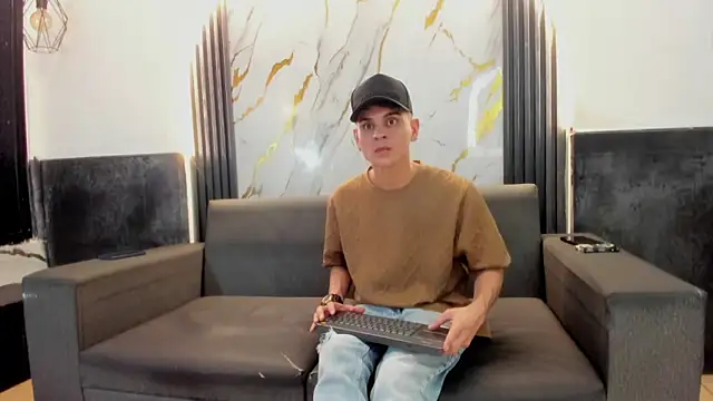 Angel Villareal online show from February 5, 2026, 5:01 am