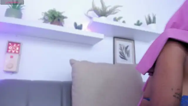 Snapshot of Amira_Alzahra chatting on May 8, 2026, 5:07 pm Amira Alzahra online show from May 8, 2026, 5:07 pm