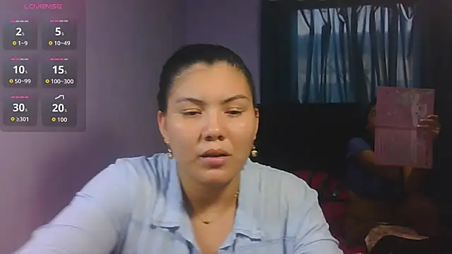 Snapshot of Helena-Paola chatting on February 23, 2026, 9:34 pm Helena-Paola online show from February 23, 2026, 9:34 pm