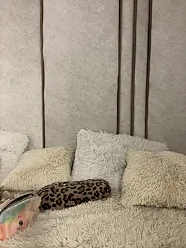 lilithdya online show from March 13, 2026, 6:53 am