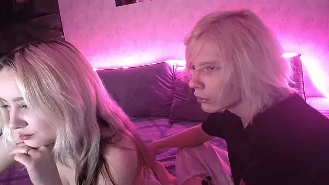 fray and lilla online show from February 27, 2026, 11:16 pm