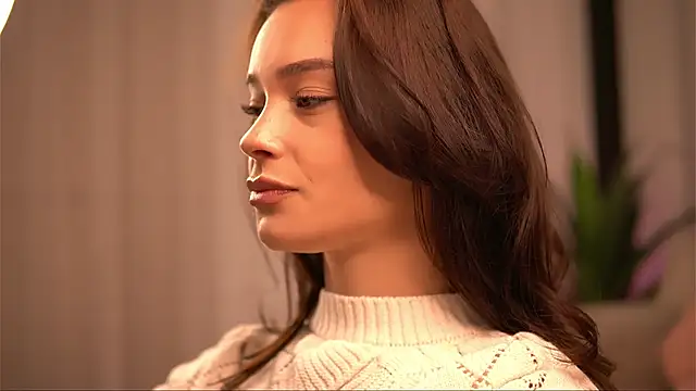 SweetRossie online show from February 3, 2026, 4:10 am