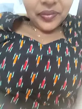 Hot-Tinaa online show from March 18, 2026, 3:59 pm