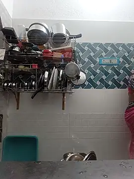 Hot-Tinaa online show from March 24, 2026, 2:44 pm