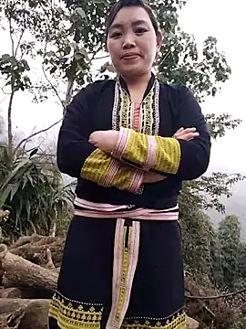 Snapshot of lia-coy chatting on February 17, 2026, 5:04 am lia-coy online show from February 17, 2026, 5:04 am