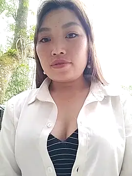 lia-coy online show from April 21, 2026, 11:18 pm