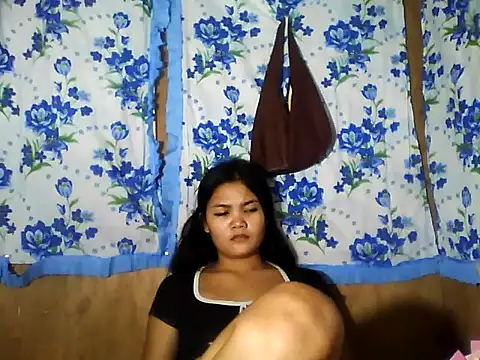 PinaySkinnyJust18 online show from May 9, 2026, 12:27 am