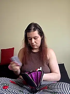 Ashlovescannabis online show from April 20, 2026, 2:09 pm