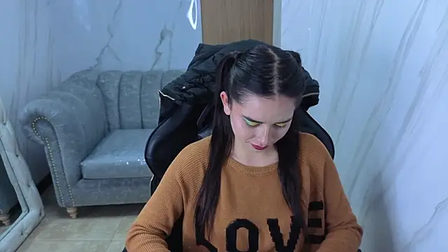 Qetsyah tf online show from February 23, 2026, 1:52 pm