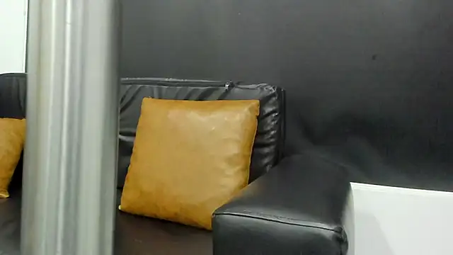 KiaraBlack 01 online show from February 24, 2026, 9:57 pm