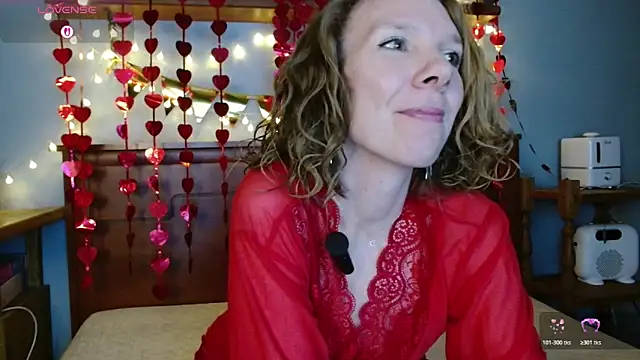 Daisy Lovely online show from February 16, 2026, 4:19 am