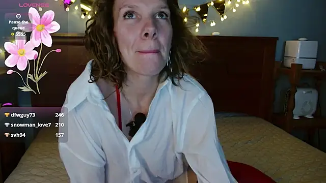 Snapshot of Daisy_Lovely chatting on May 18, 2026, 4:29 am Daisy Lovely online show from May 18, 2026, 4:29 am