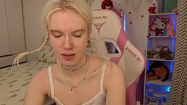 Mia WaterFall online show from February 25, 2026, 3:16 am