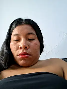 Sweet-Dirty-Storm online show from April 17, 2026, 2:09 pm